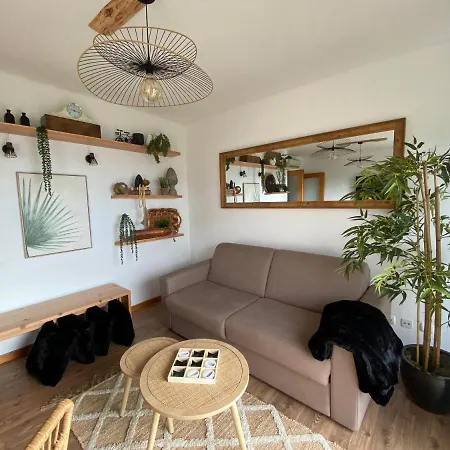 Raposo Apartment